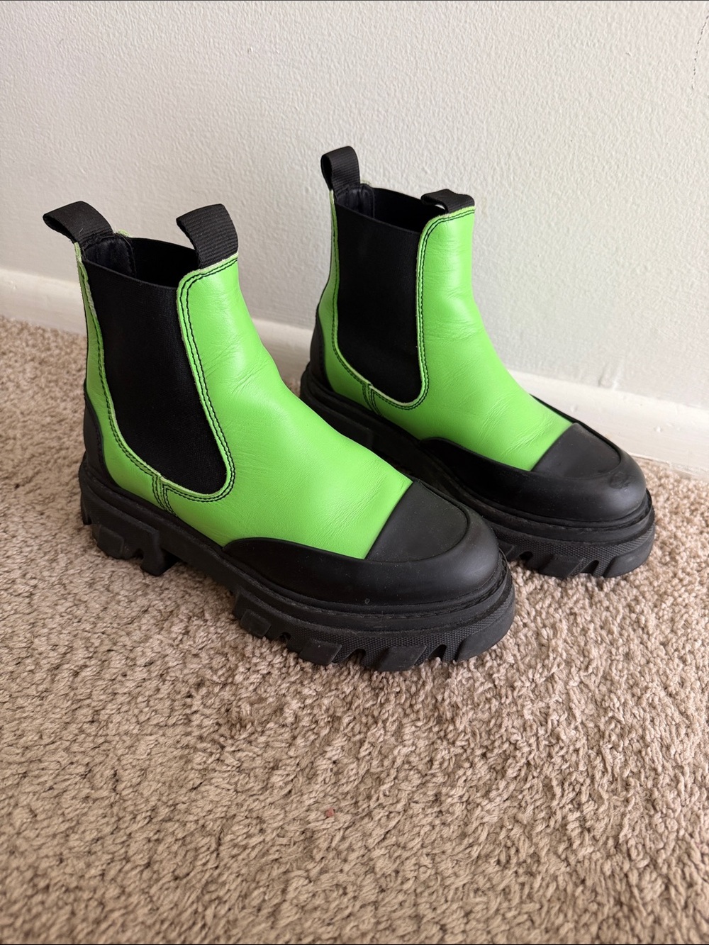 Gianni Chunky Neon Green Chelsea Boots 37